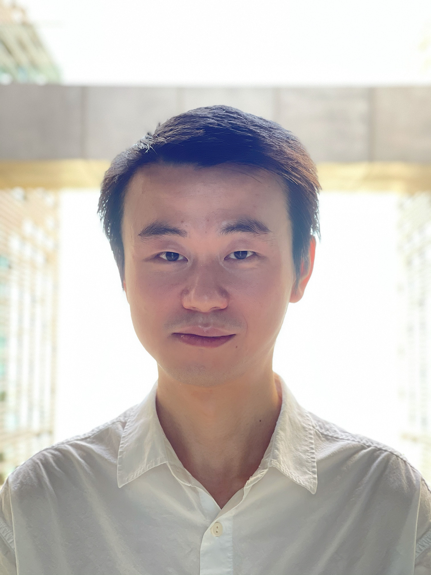 Prof. Chen Zhu, principal investigator of the Zhu Research Group at EIT Ningbo